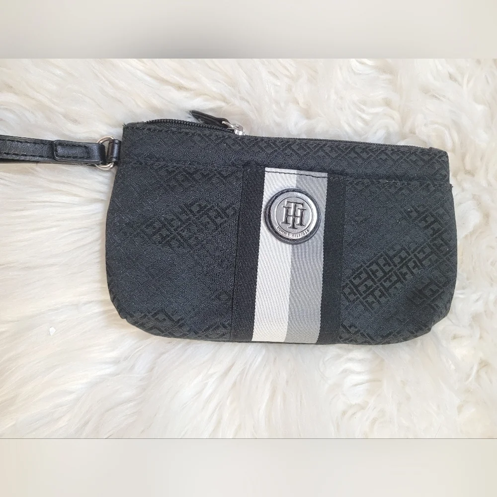 Tommy Hilfiger Stripe Continental Wallet-Black/White/Grey